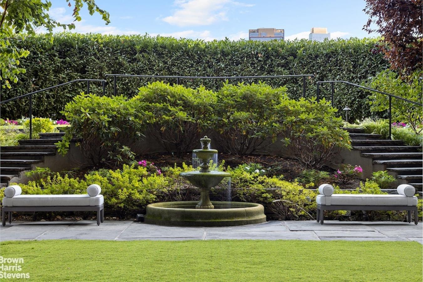 New York, New York, 10022, United States, 4 Bedrooms Bedrooms, ,4 BathroomsBathrooms,Residential,For Sale,1945398