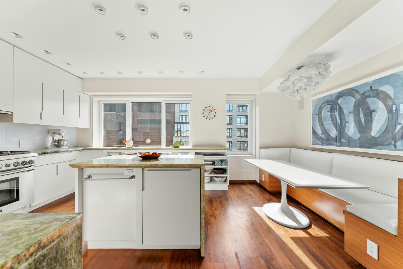 New York, New York, 10075, United States, 5 Bedrooms Bedrooms, ,3 BathroomsBathrooms,Residential,For Sale,1952697