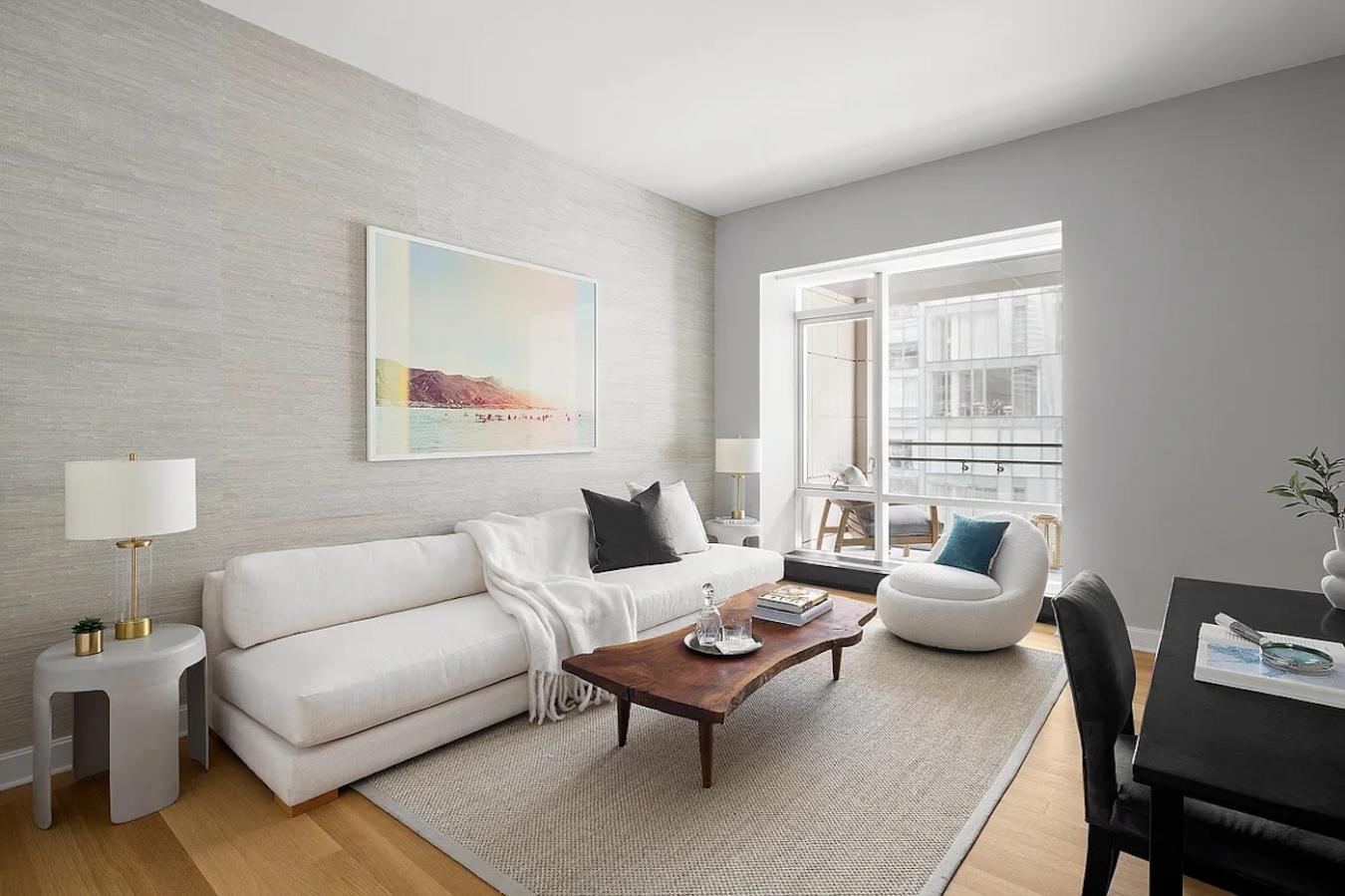 New York, New York, 10028, United States, 2 Bedrooms Bedrooms, ,2 BathroomsBathrooms,Residential,For Sale,1945394