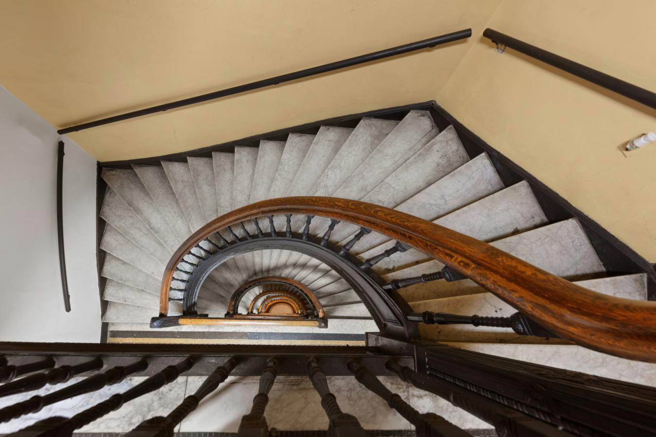 Gramercy Park, New York, 10003, United States, 2 Bedrooms Bedrooms, ,2 BathroomsBathrooms,Residential,For Sale,1945392