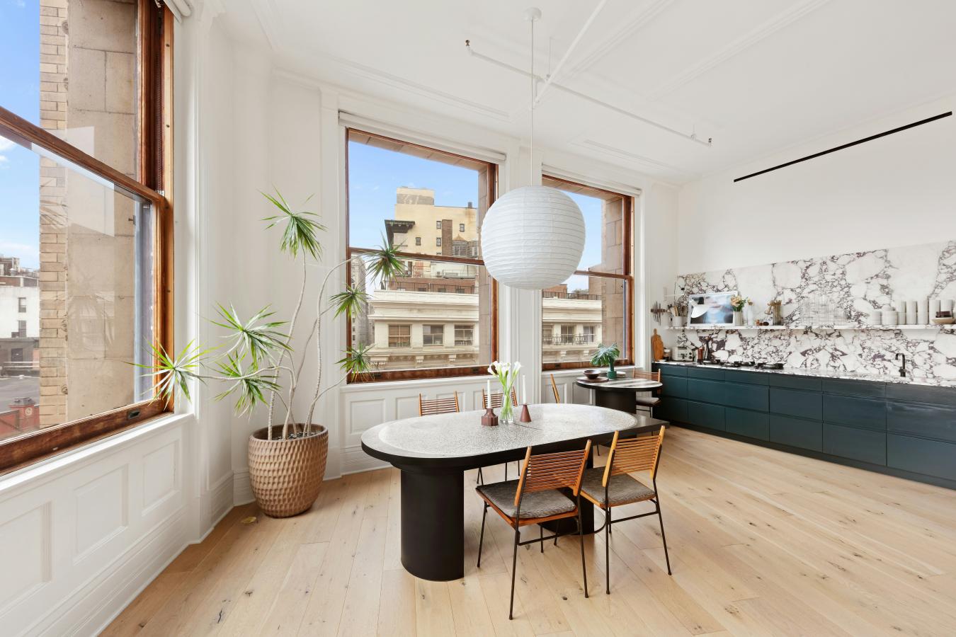 Gramercy Park, New York, 10003, United States, 2 Bedrooms Bedrooms, ,2 BathroomsBathrooms,Residential,For Sale,1945392