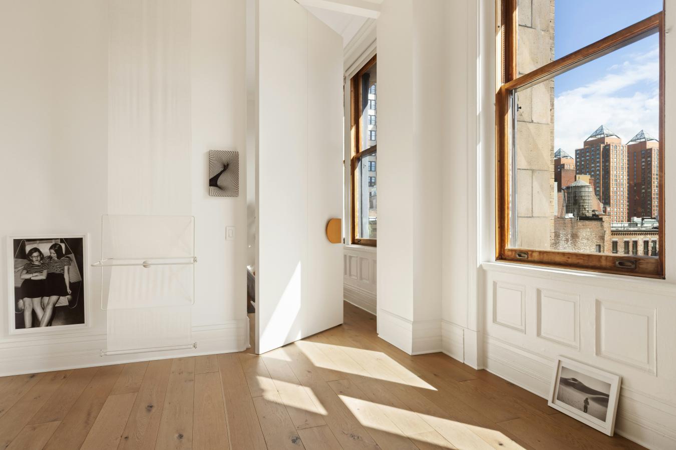 Gramercy Park, New York, 10003, United States, 2 Bedrooms Bedrooms, ,2 BathroomsBathrooms,Residential,For Sale,1945392