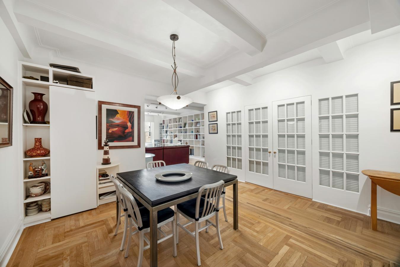 New York, New York, 10024, United States, 3 Bedrooms Bedrooms, ,2 BathroomsBathrooms,Residential,For Sale,1945703