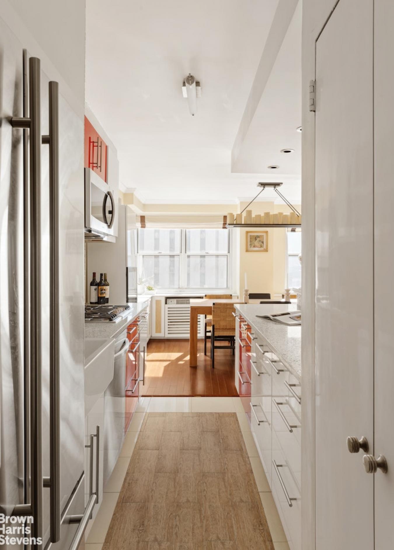 New York, New York, 10065, United States, 2 Bedrooms Bedrooms, ,2 BathroomsBathrooms,Residential,For Sale,1945696