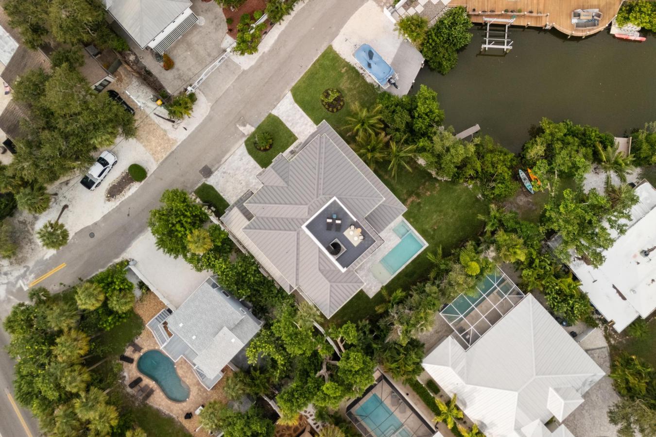 Sarasota, Sarasota, 34242, United States, 5 Bedrooms Bedrooms, ,4 BathroomsBathrooms,Residential,For Sale,1945383