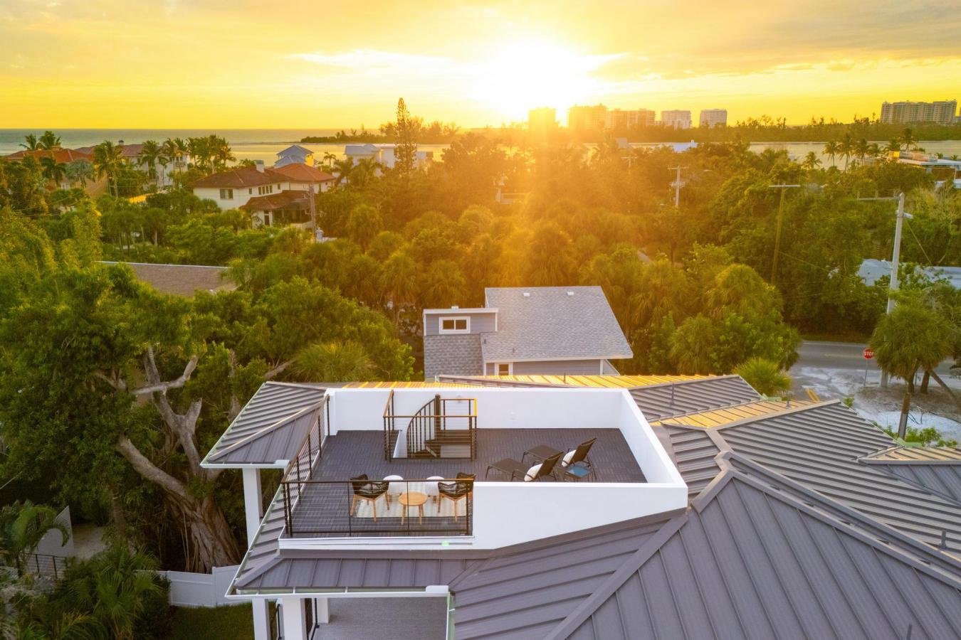 Sarasota, Sarasota, 34242, United States, 5 Bedrooms Bedrooms, ,4 BathroomsBathrooms,Residential,For Sale,1945383