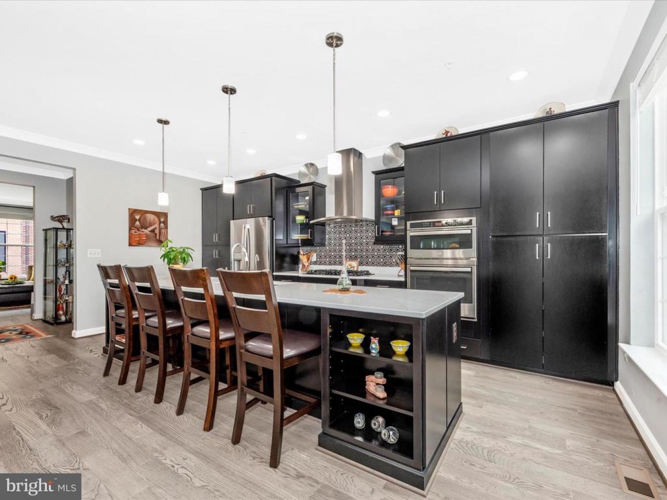 OXON HILL, PRINCE GEORGES, 20745, United States, 4 Bedrooms Bedrooms, ,4 BathroomsBathrooms,Residential,For Sale,1945382