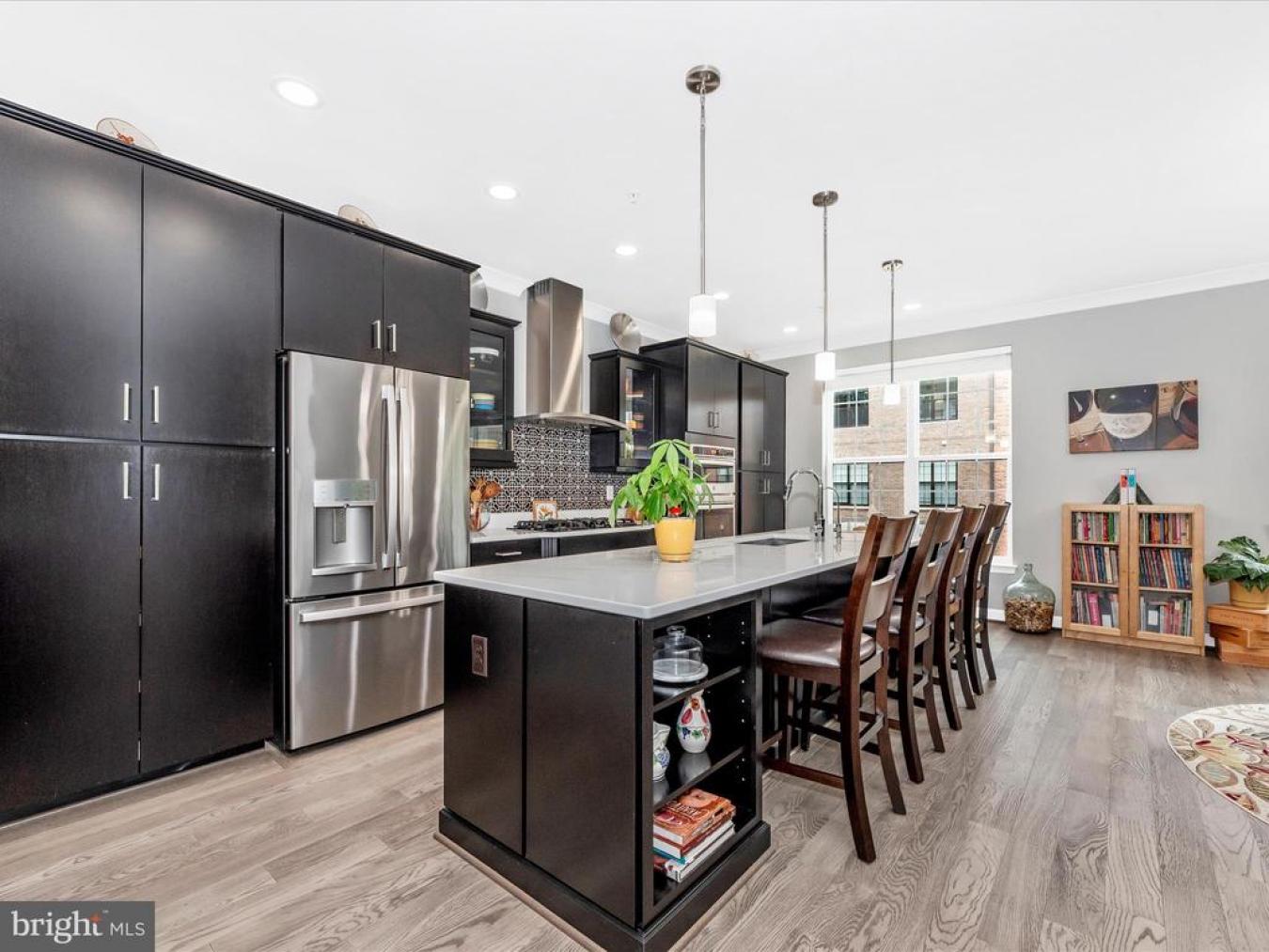 OXON HILL, PRINCE GEORGES, 20745, United States, 4 Bedrooms Bedrooms, ,4 BathroomsBathrooms,Residential,For Sale,1945382