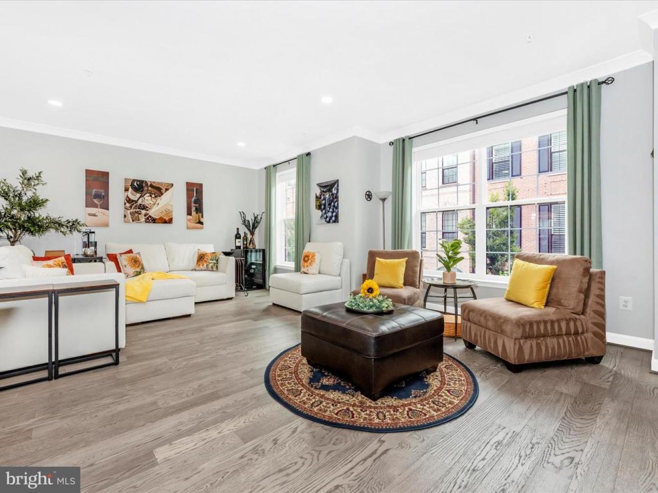 OXON HILL, PRINCE GEORGES, 20745, United States, 4 Bedrooms Bedrooms, ,4 BathroomsBathrooms,Residential,For Sale,1945382