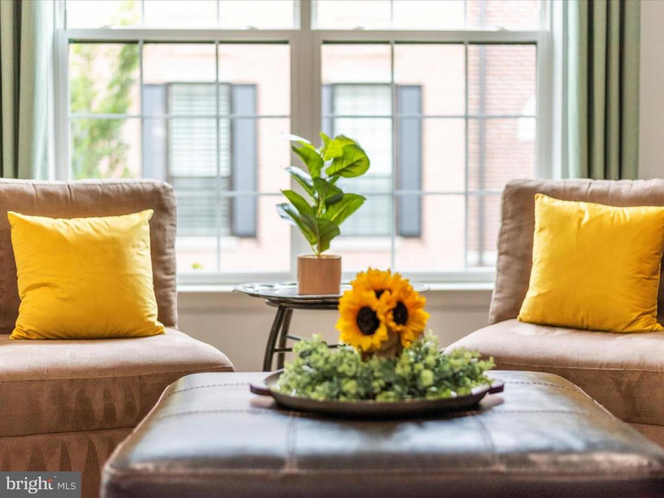 OXON HILL, PRINCE GEORGES, 20745, United States, 4 Bedrooms Bedrooms, ,4 BathroomsBathrooms,Residential,For Sale,1945382