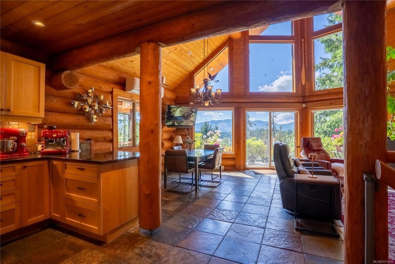 Lake Cowichan, Cowichan Valley Regional District, V0R 2G1, Canada, 3 Bedrooms Bedrooms, ,4 BathroomsBathrooms,Residential,For Sale,1945692