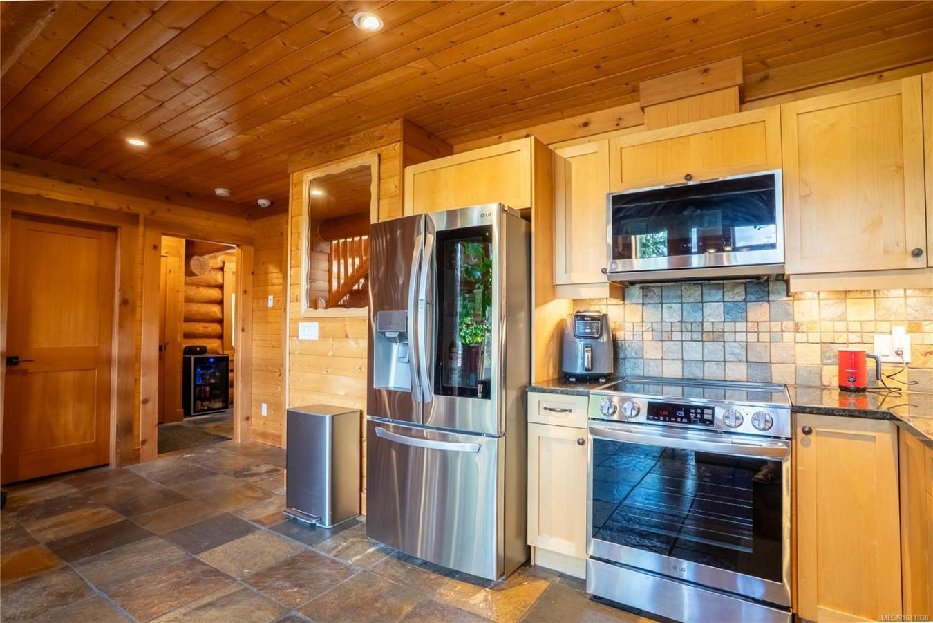 Lake Cowichan, Cowichan Valley Regional District, V0R 2G1, Canada, 3 Bedrooms Bedrooms, ,4 BathroomsBathrooms,Residential,For Sale,1945692