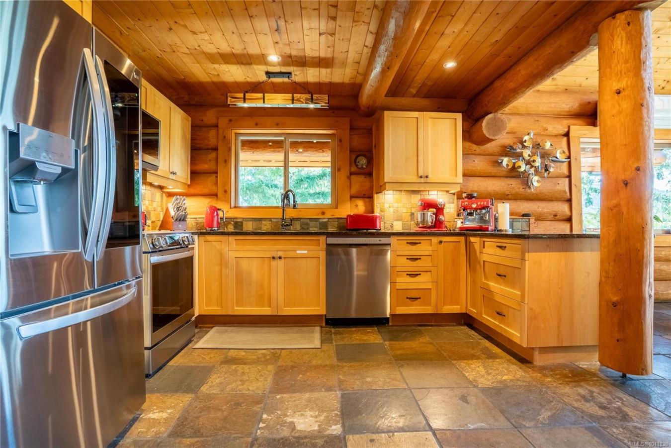 Lake Cowichan, Cowichan Valley Regional District, V0R 2G1, Canada, 3 Bedrooms Bedrooms, ,4 BathroomsBathrooms,Residential,For Sale,1945692