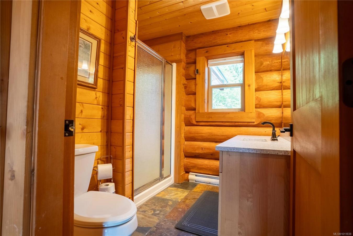 Lake Cowichan, Cowichan Valley Regional District, V0R 2G1, Canada, 3 Bedrooms Bedrooms, ,4 BathroomsBathrooms,Residential,For Sale,1945692