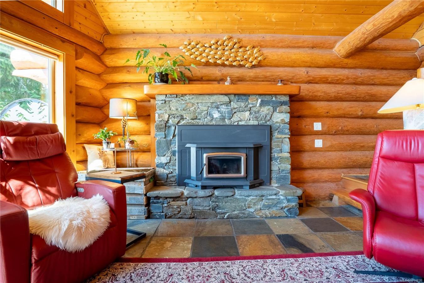 Lake Cowichan, Cowichan Valley Regional District, V0R 2G1, Canada, 3 Bedrooms Bedrooms, ,4 BathroomsBathrooms,Residential,For Sale,1945692