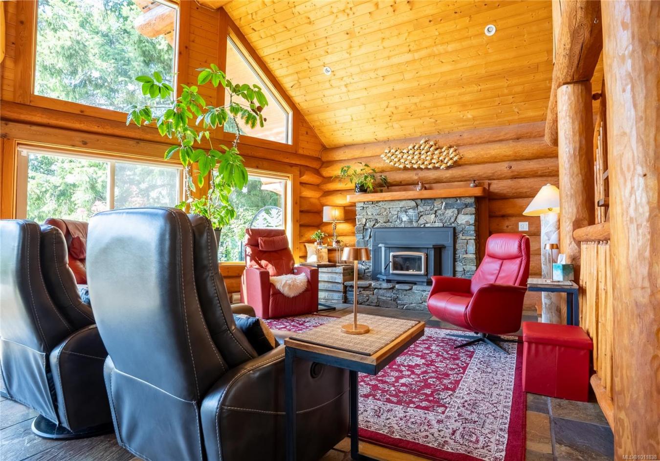 Lake Cowichan, Cowichan Valley Regional District, V0R 2G1, Canada, 3 Bedrooms Bedrooms, ,4 BathroomsBathrooms,Residential,For Sale,1945692