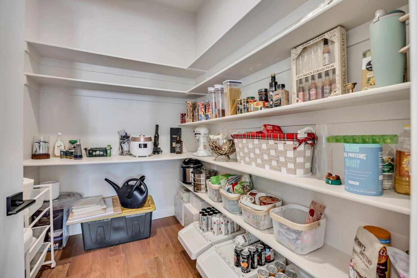 Orem, Utah, 84097, United States, 4 Bedrooms Bedrooms, ,4 BathroomsBathrooms,Residential,For Sale,1952392