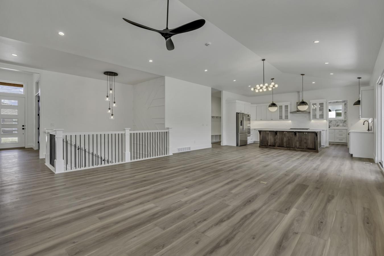 Orem, Utah, 84097, United States, 3 Bedrooms Bedrooms, ,3 BathroomsBathrooms,Residential,For Sale,1959884