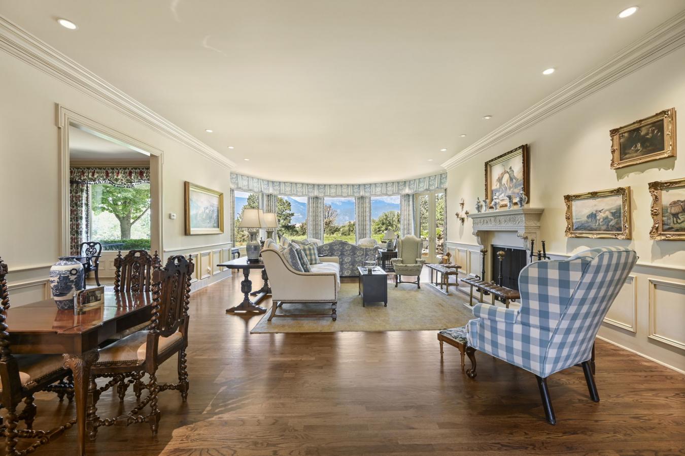 Colorado Springs, Colorado, 80904, United States, 7 Bedrooms Bedrooms, ,6 BathroomsBathrooms,Residential,For Sale,1945375