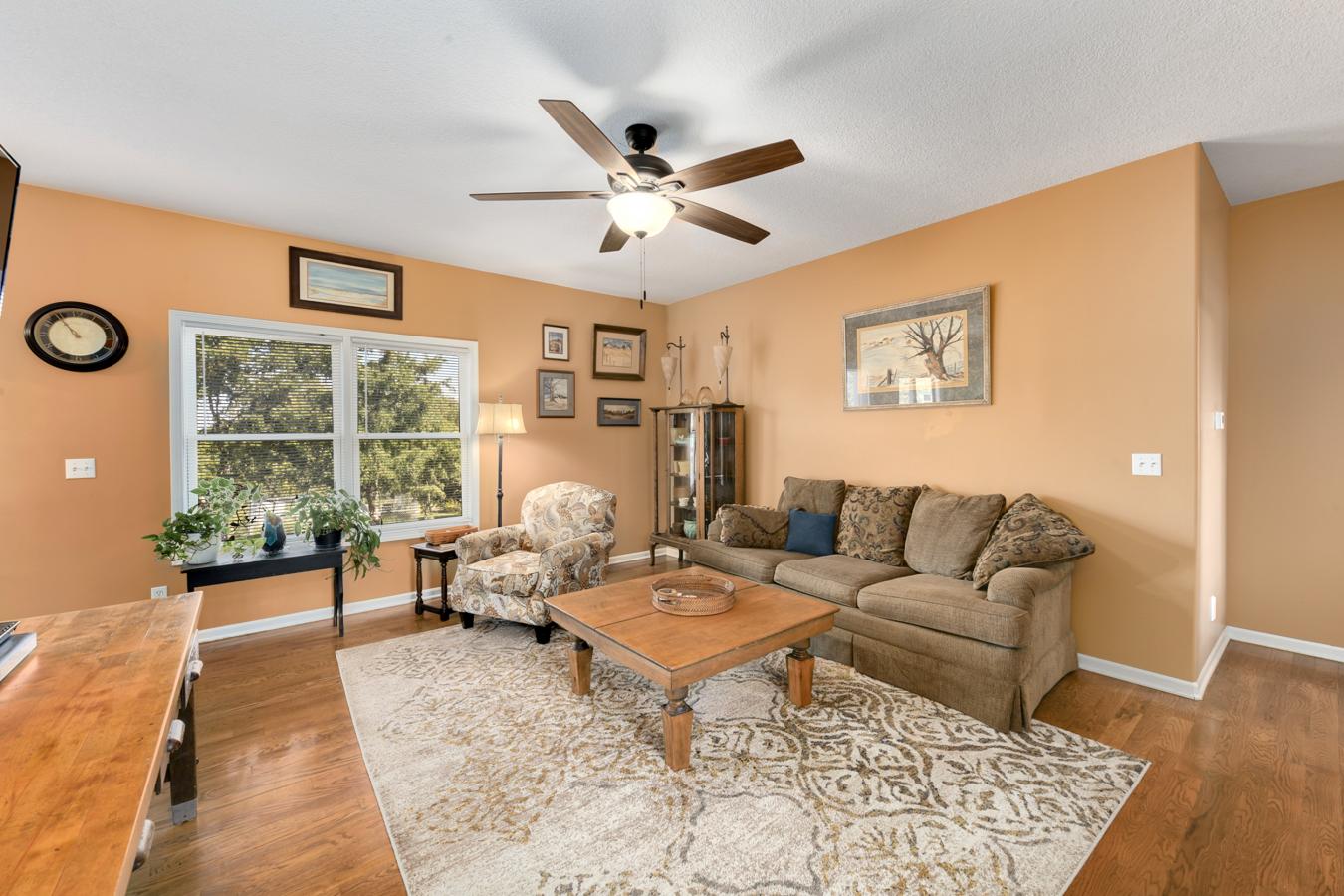 Leavenworth, Kansas, 66048, United States, 4 Bedrooms Bedrooms, ,4 BathroomsBathrooms,Residential,For Sale,1945685