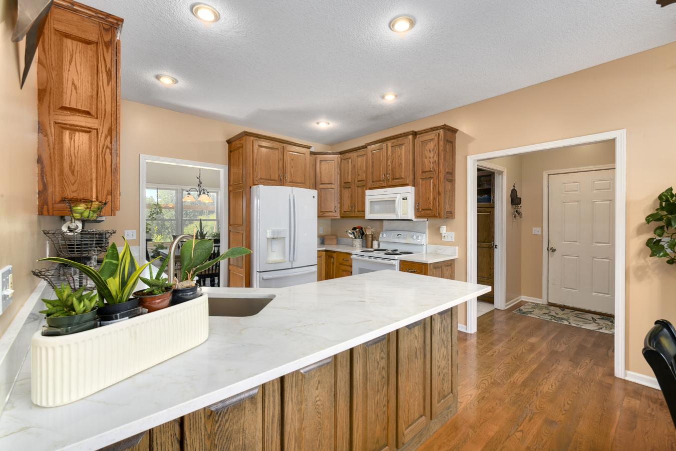 Leavenworth, Kansas, 66048, United States, 4 Bedrooms Bedrooms, ,4 BathroomsBathrooms,Residential,For Sale,1945685