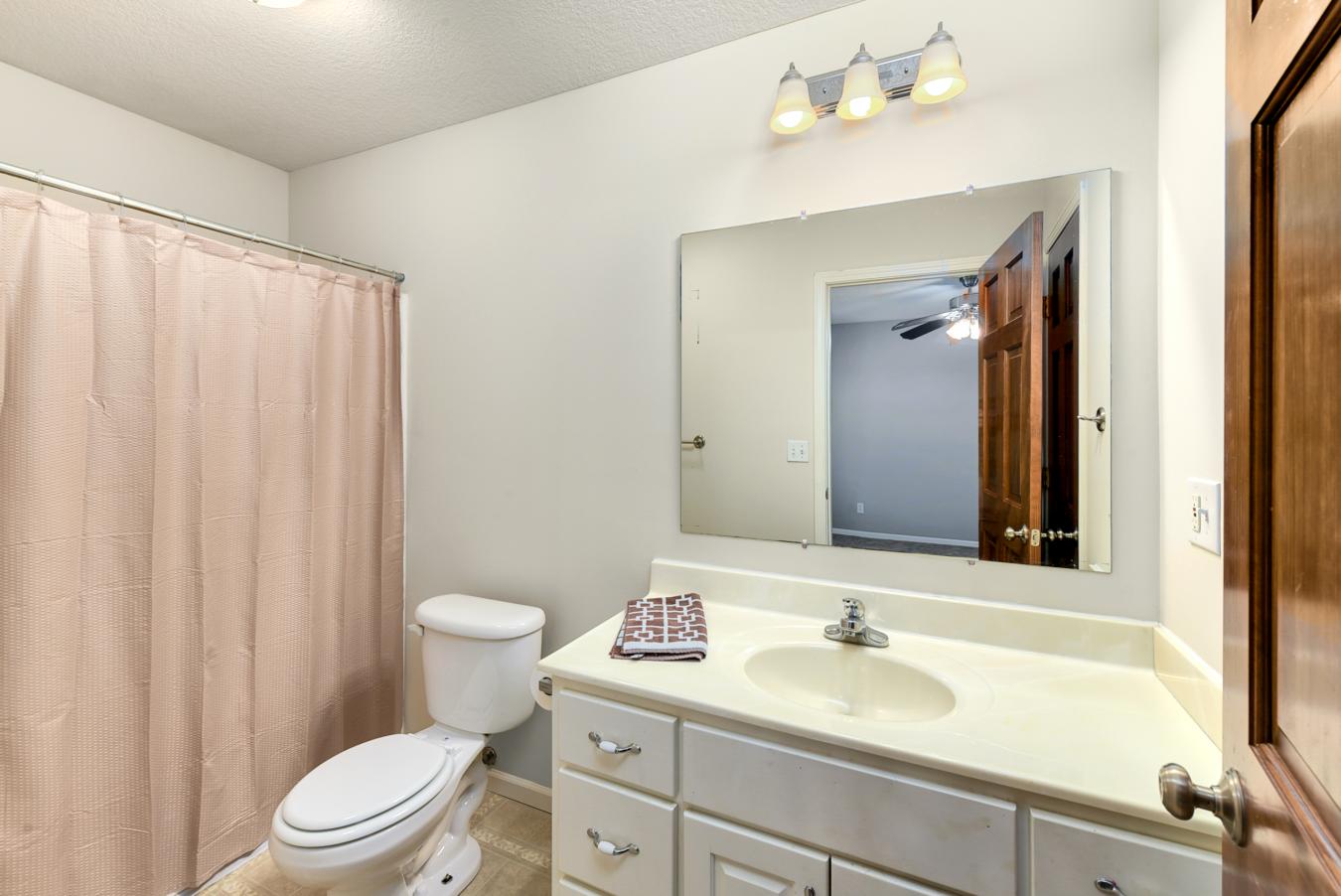 Leavenworth, Kansas, 66048, United States, 4 Bedrooms Bedrooms, ,4 BathroomsBathrooms,Residential,For Sale,1945685