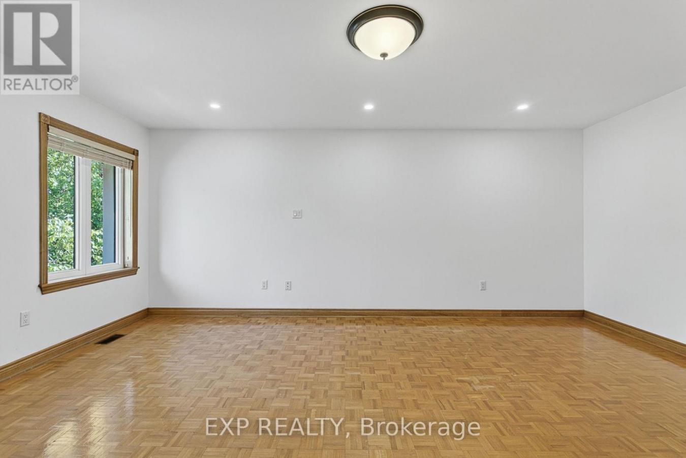 Vaughan (Kleinburg), ON, L4L1A6, Canada, 4 Bedrooms Bedrooms, ,1 BathroomBathrooms,Residential,For Sale,1945679