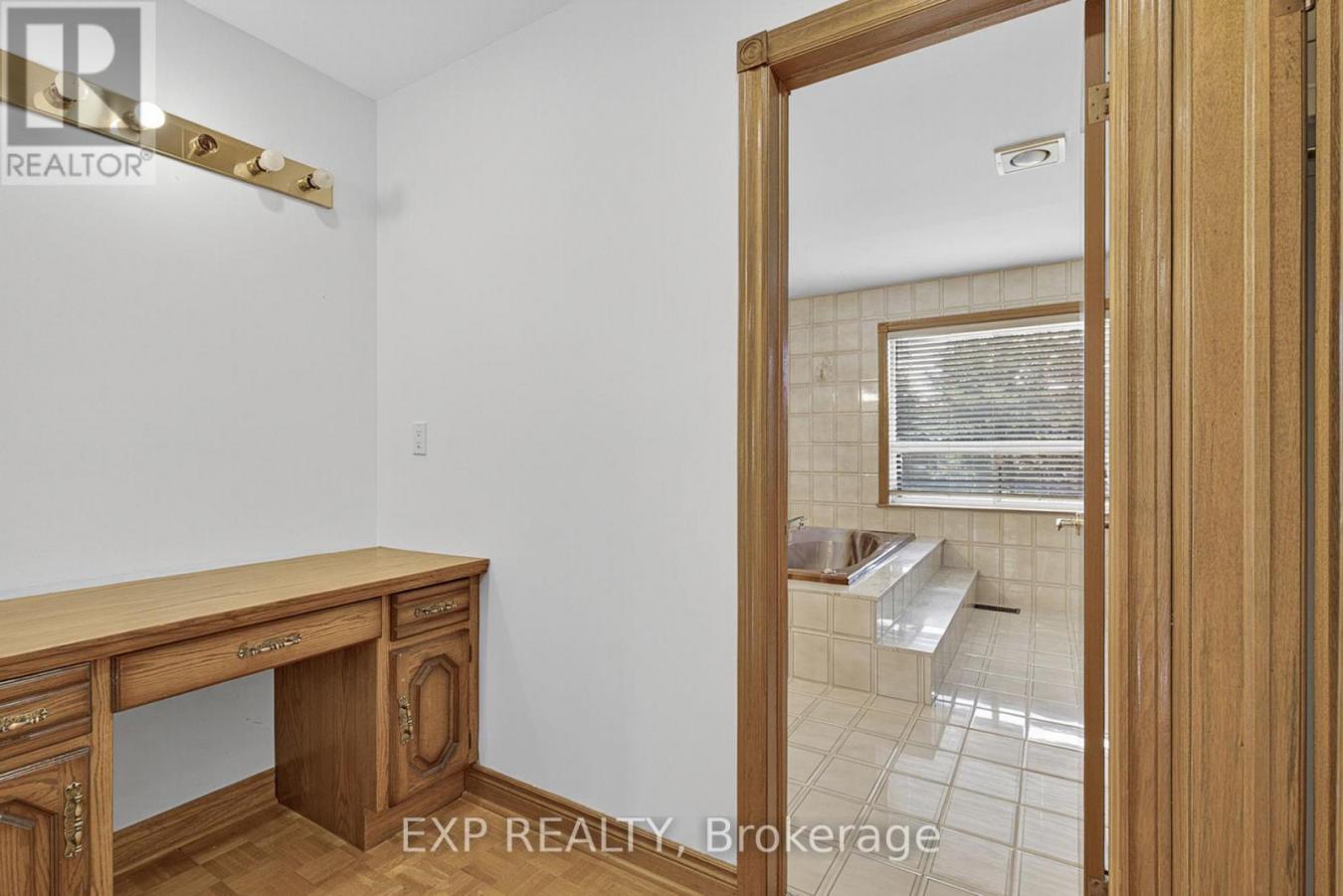 Vaughan (Kleinburg), ON, L4L1A6, Canada, 4 Bedrooms Bedrooms, ,1 BathroomBathrooms,Residential,For Sale,1945679