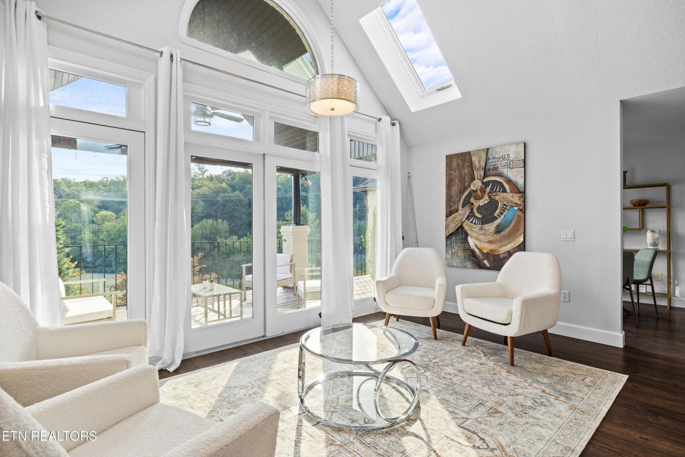 Sevierville, Sevier County - 27, 37876, United States, 5 Bedrooms Bedrooms, ,4 BathroomsBathrooms,Residential,For Sale,1959883