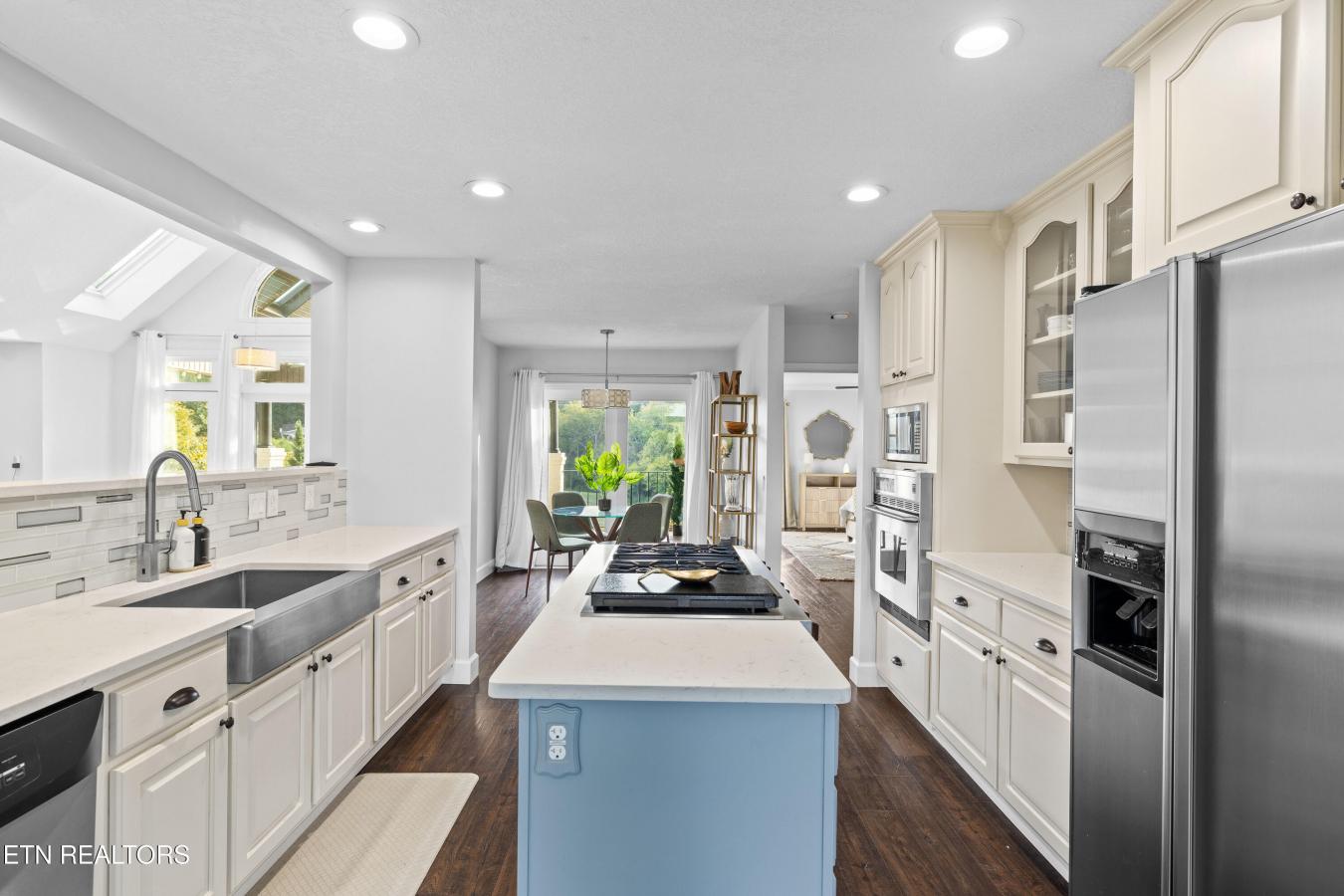 Sevierville, Sevier County - 27, 37876, United States, 5 Bedrooms Bedrooms, ,4 BathroomsBathrooms,Residential,For Sale,1959883