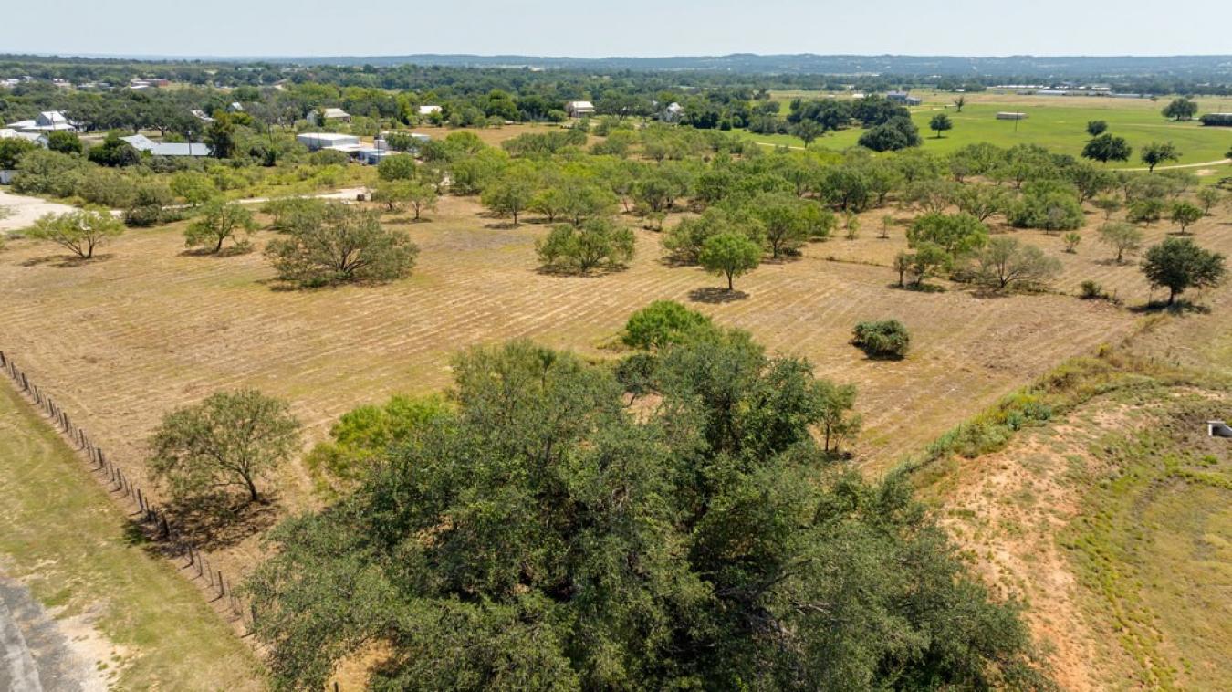 Fredericksburg, Gillespie, 78624, United States, ,Residential,For Sale,1945677