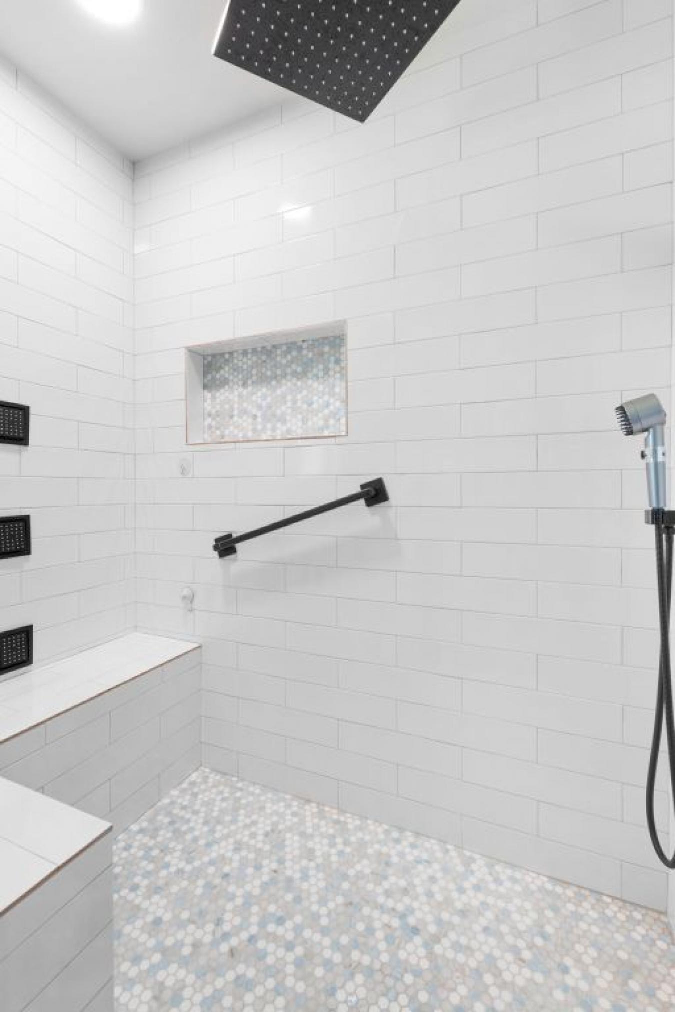 Buchanan Dam, Llano, 78609, United States, 4 Bedrooms Bedrooms, ,3 BathroomsBathrooms,Residential,For Sale,1945676