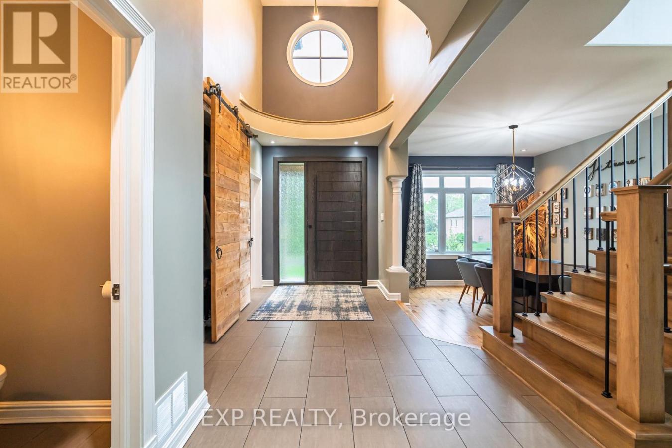 Ottawa, ON, K1V1H1, Canada, 3 Bedrooms Bedrooms, ,3 BathroomsBathrooms,Residential,For Sale,1946296