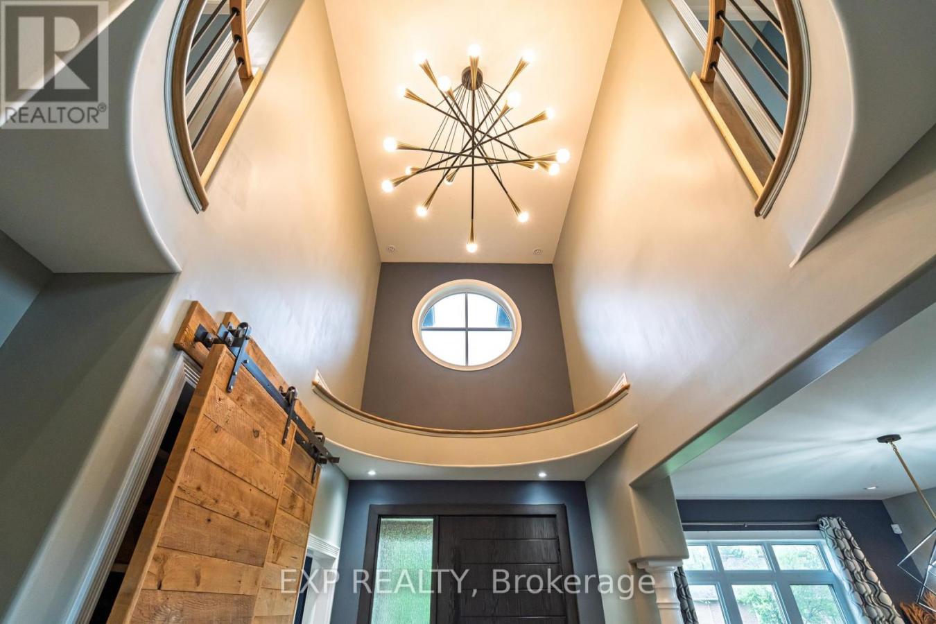 Ottawa, ON, K1V1H1, Canada, 3 Bedrooms Bedrooms, ,3 BathroomsBathrooms,Residential,For Sale,1946296