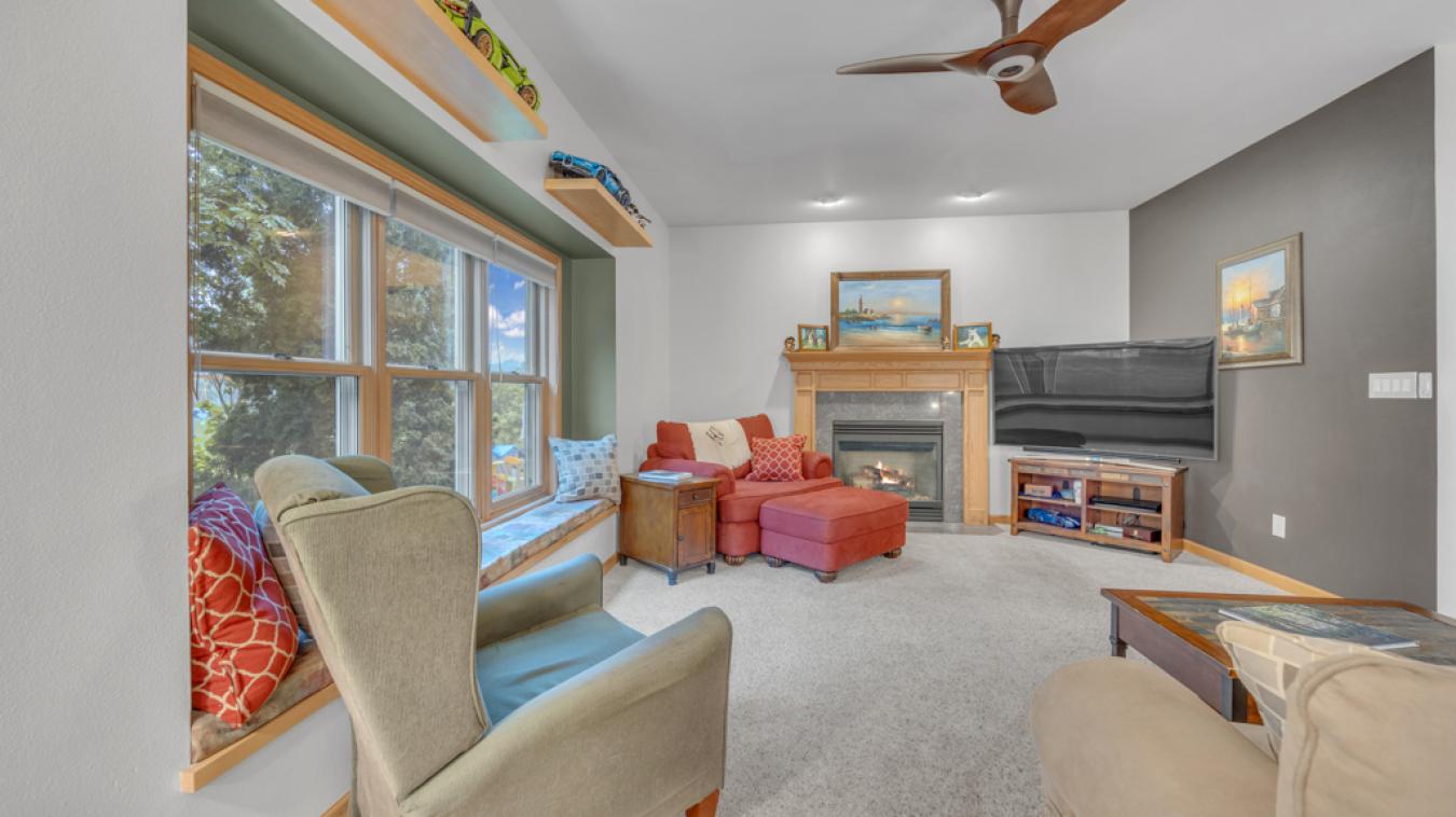 Plymouth, Sheboygan, 53073, United States, 4 Bedrooms Bedrooms, ,3 BathroomsBathrooms,Residential,For Sale,1945673