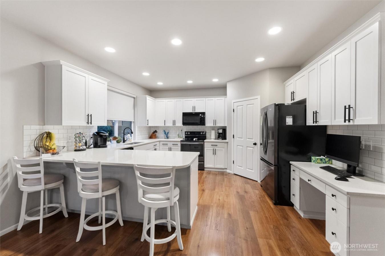 Renton, King, 98059, United States, 4 Bedrooms Bedrooms, ,2 BathroomsBathrooms,Residential,For Sale,1946295