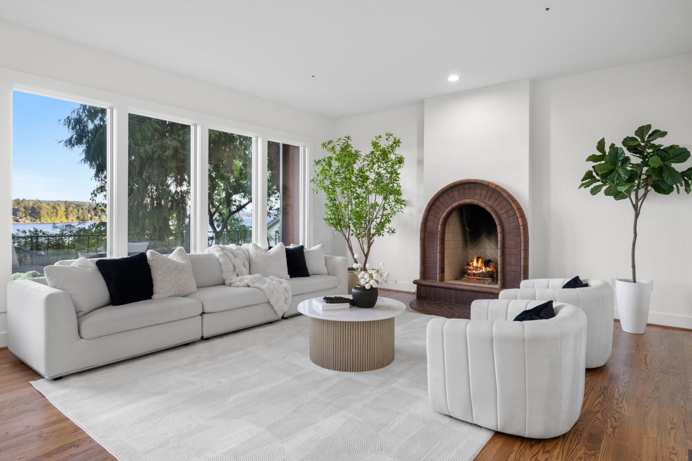 Kirkland, King, 98034, United States, 4 Bedrooms Bedrooms, ,2 BathroomsBathrooms,Residential,For Sale,1946294