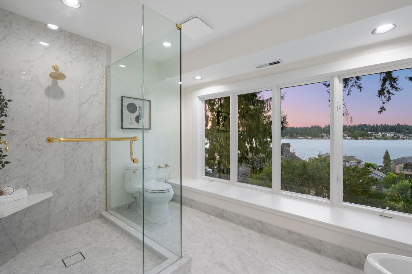 Kirkland, King, 98034, United States, 4 Bedrooms Bedrooms, ,2 BathroomsBathrooms,Residential,For Sale,1946294