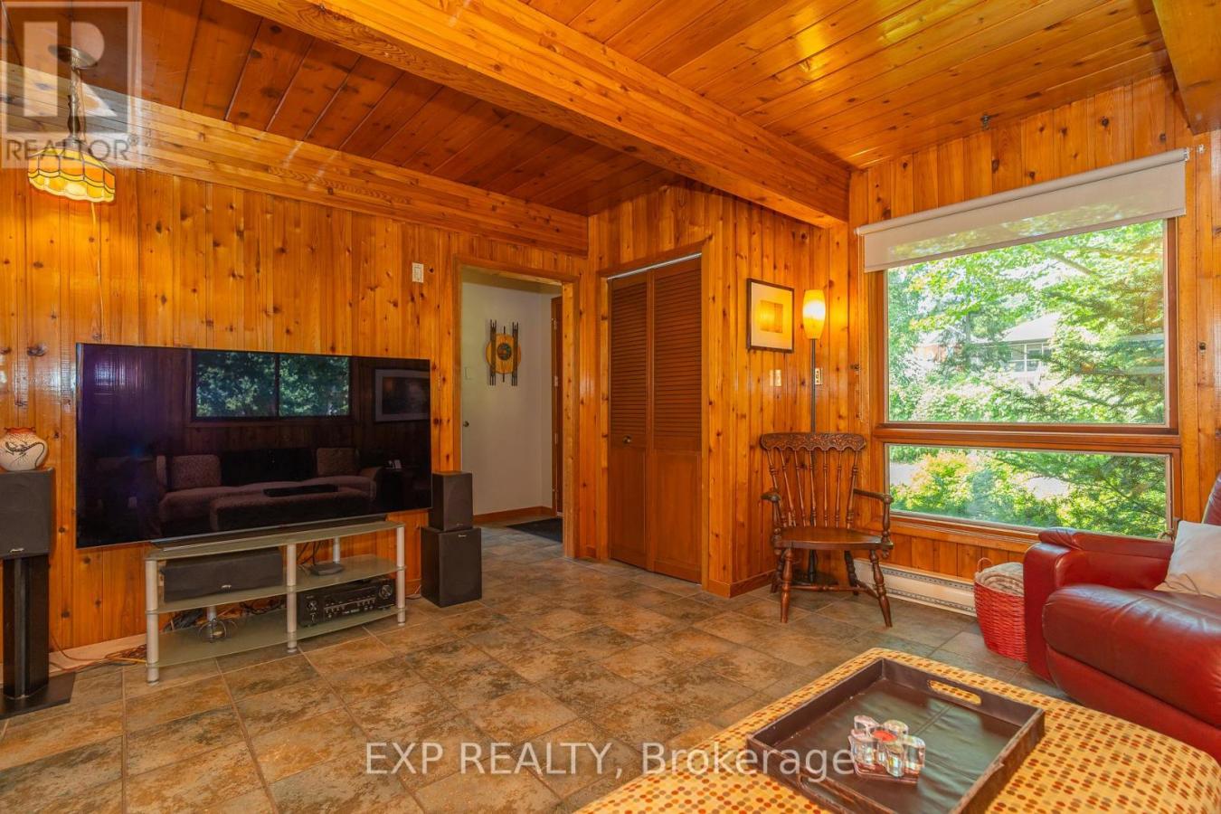 Ottawa, ON, K0A2E0, Canada, 3 Bedrooms Bedrooms, ,-1 BathroomBathrooms,Residential,For Sale,1946293