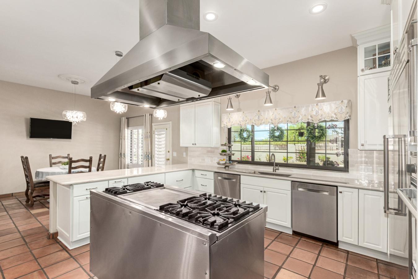 Cave Creek, Maricopa, 85331, United States, 3 Bedrooms Bedrooms, ,3 BathroomsBathrooms,Residential,For Sale,1946291