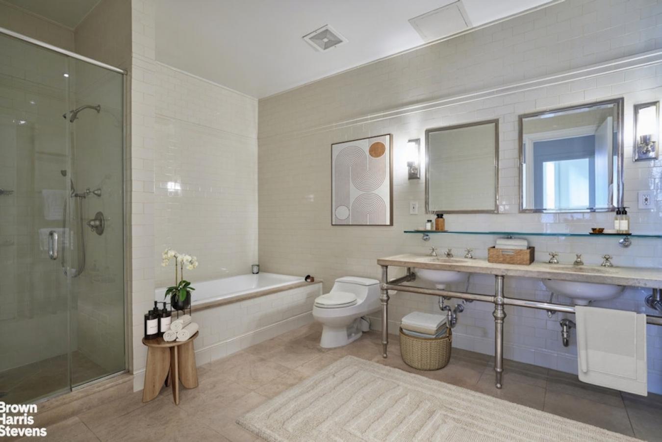 Soho, New York, 10012, United States, 2 Bedrooms Bedrooms, ,2 BathroomsBathrooms,Residential,For Sale,1946287