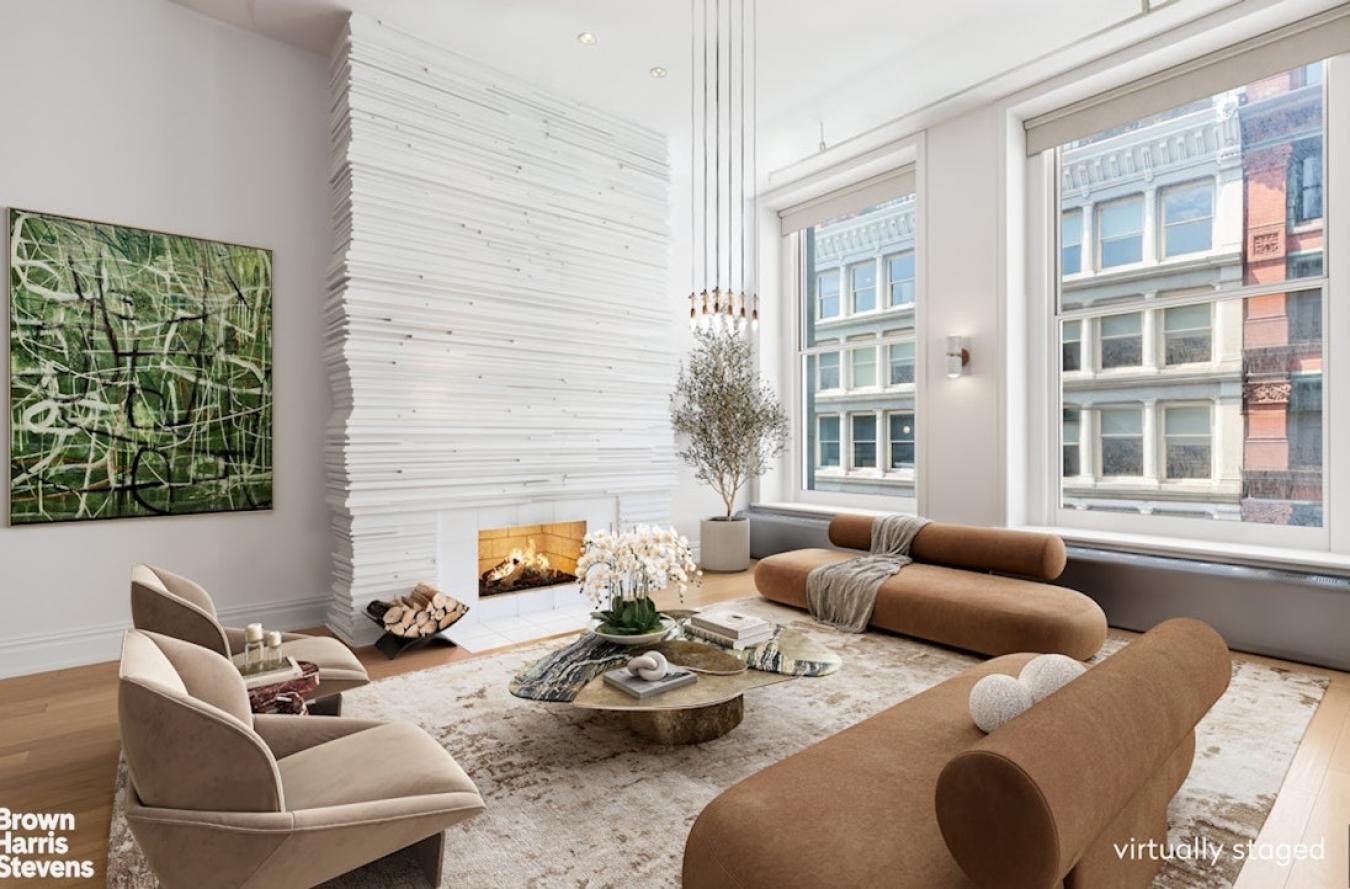 Soho, New York, 10012, United States, 2 Bedrooms Bedrooms, ,2 BathroomsBathrooms,Residential,For Sale,1946287