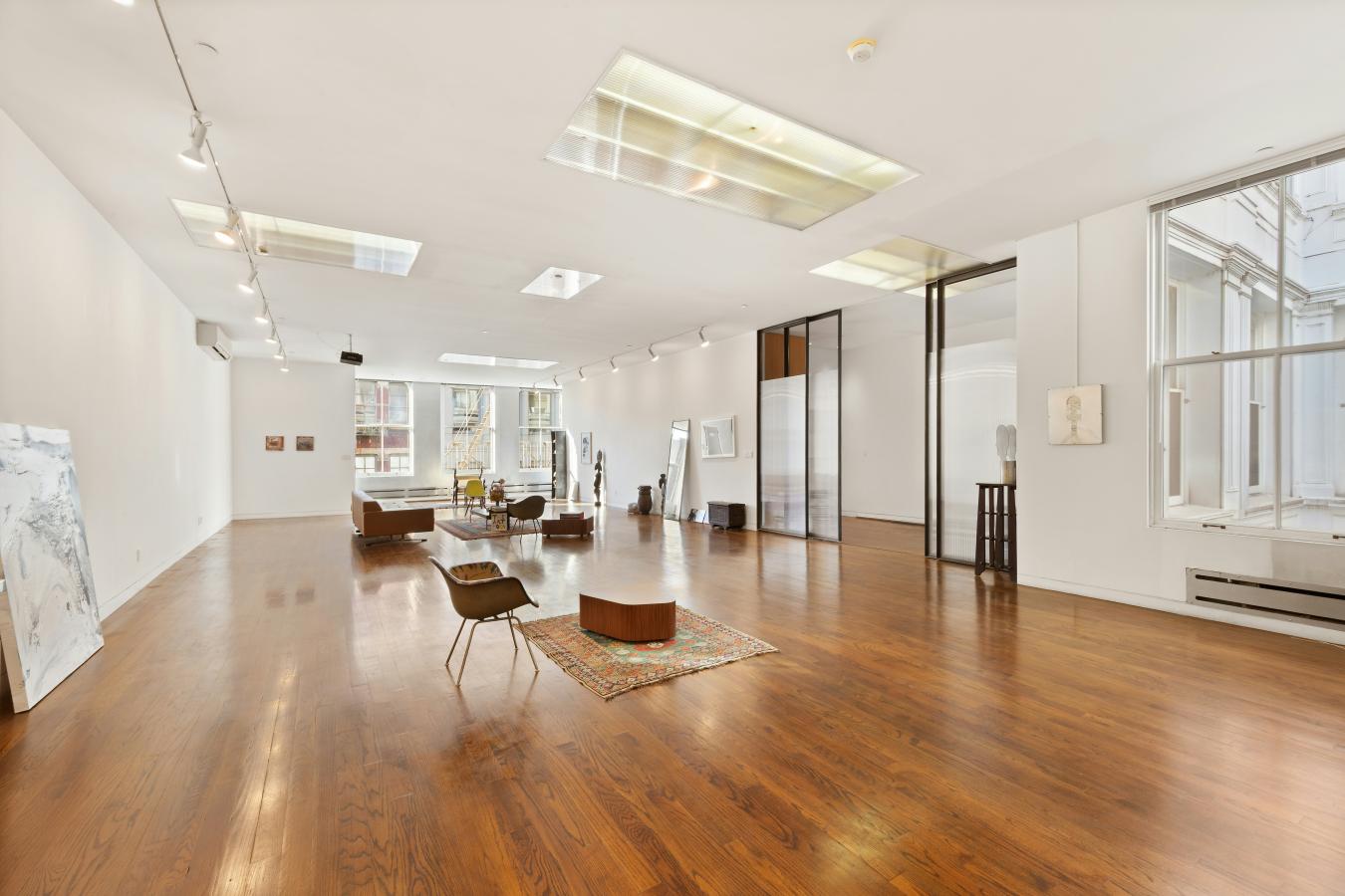 Soho, New York, 10012, United States, 1 Bedroom Bedrooms, ,2 BathroomsBathrooms,Residential,For Sale,1964664