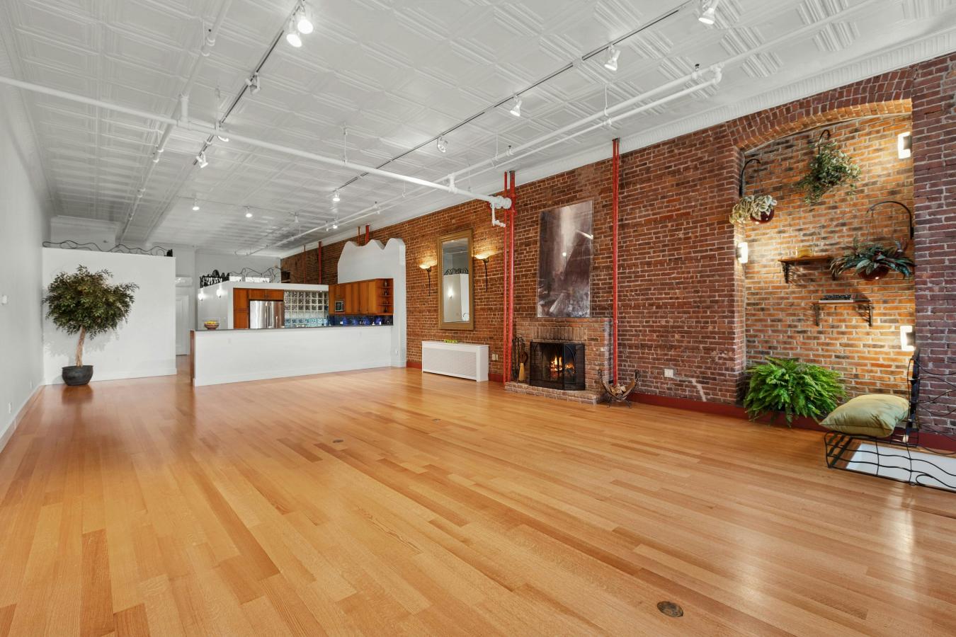 Park Slope, New York, 11215, United States, 1 Bedroom Bedrooms, ,1 BathroomBathrooms,Residential,For Sale,1952693