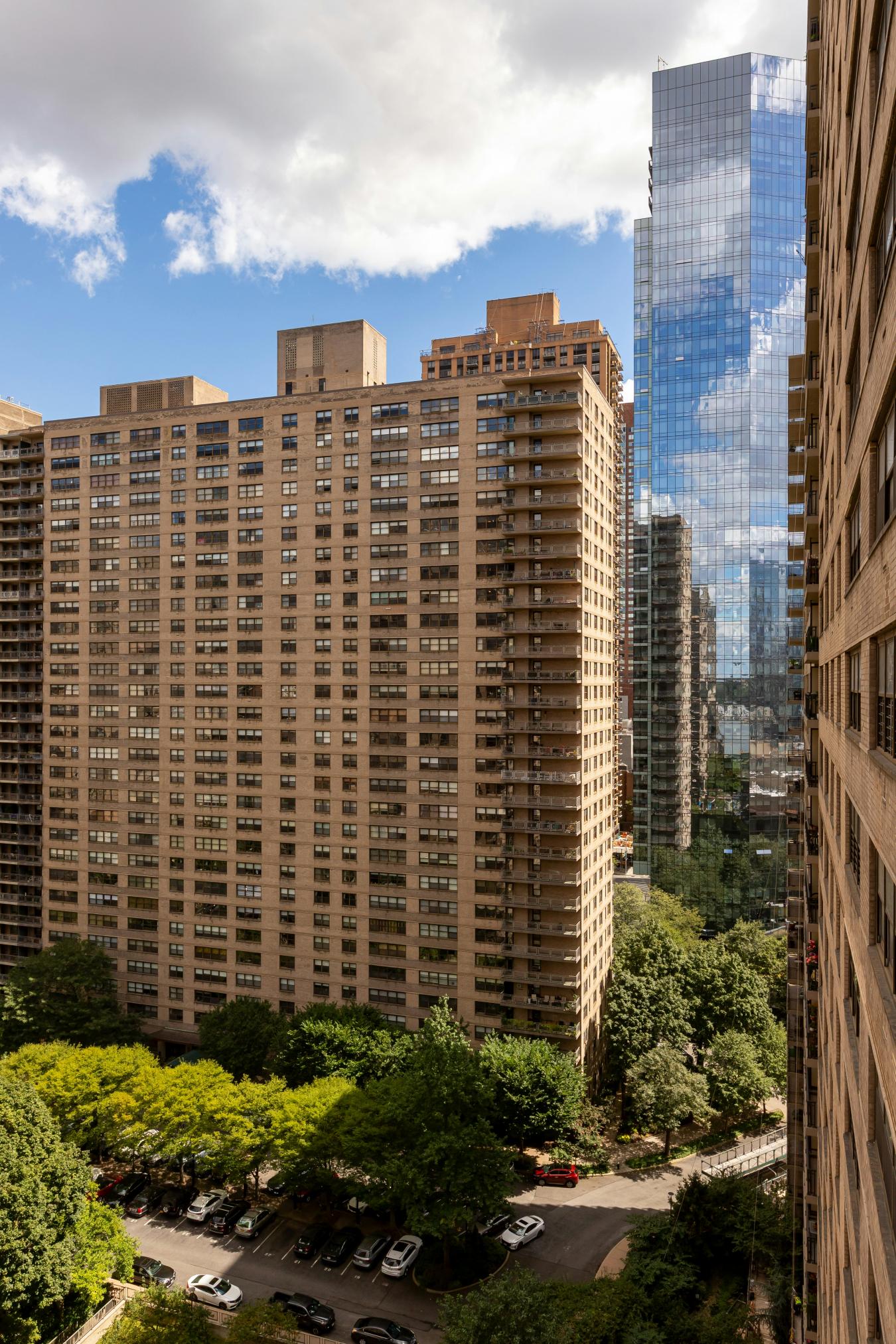 New York, New York, 10023, United States, 2 Bedrooms Bedrooms, ,2 BathroomsBathrooms,Residential,For Sale,1946277