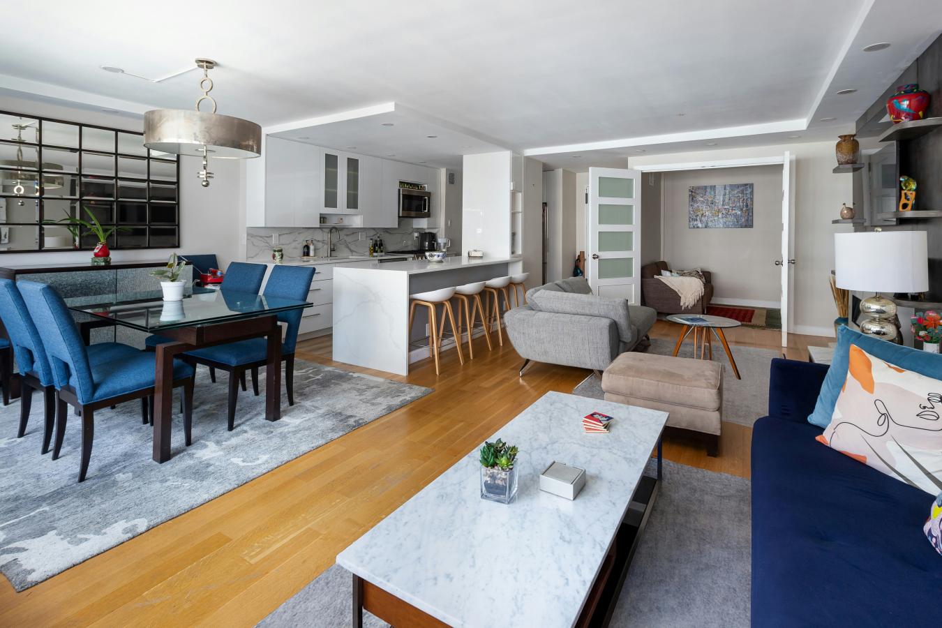 New York, New York, 10023, United States, 2 Bedrooms Bedrooms, ,2 BathroomsBathrooms,Residential,For Sale,1946277