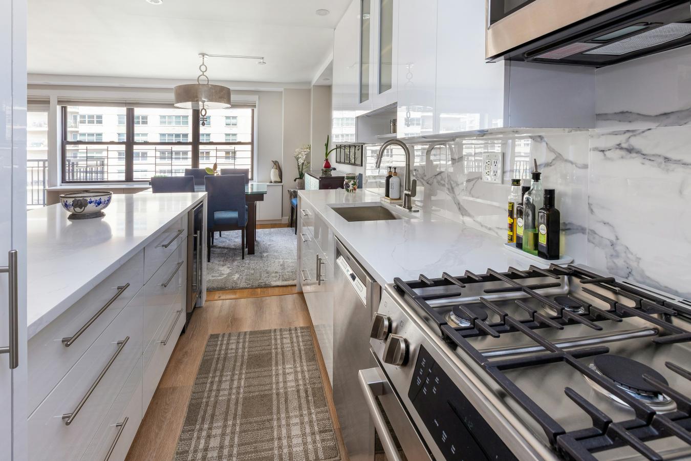 New York, New York, 10023, United States, 2 Bedrooms Bedrooms, ,2 BathroomsBathrooms,Residential,For Sale,1946277