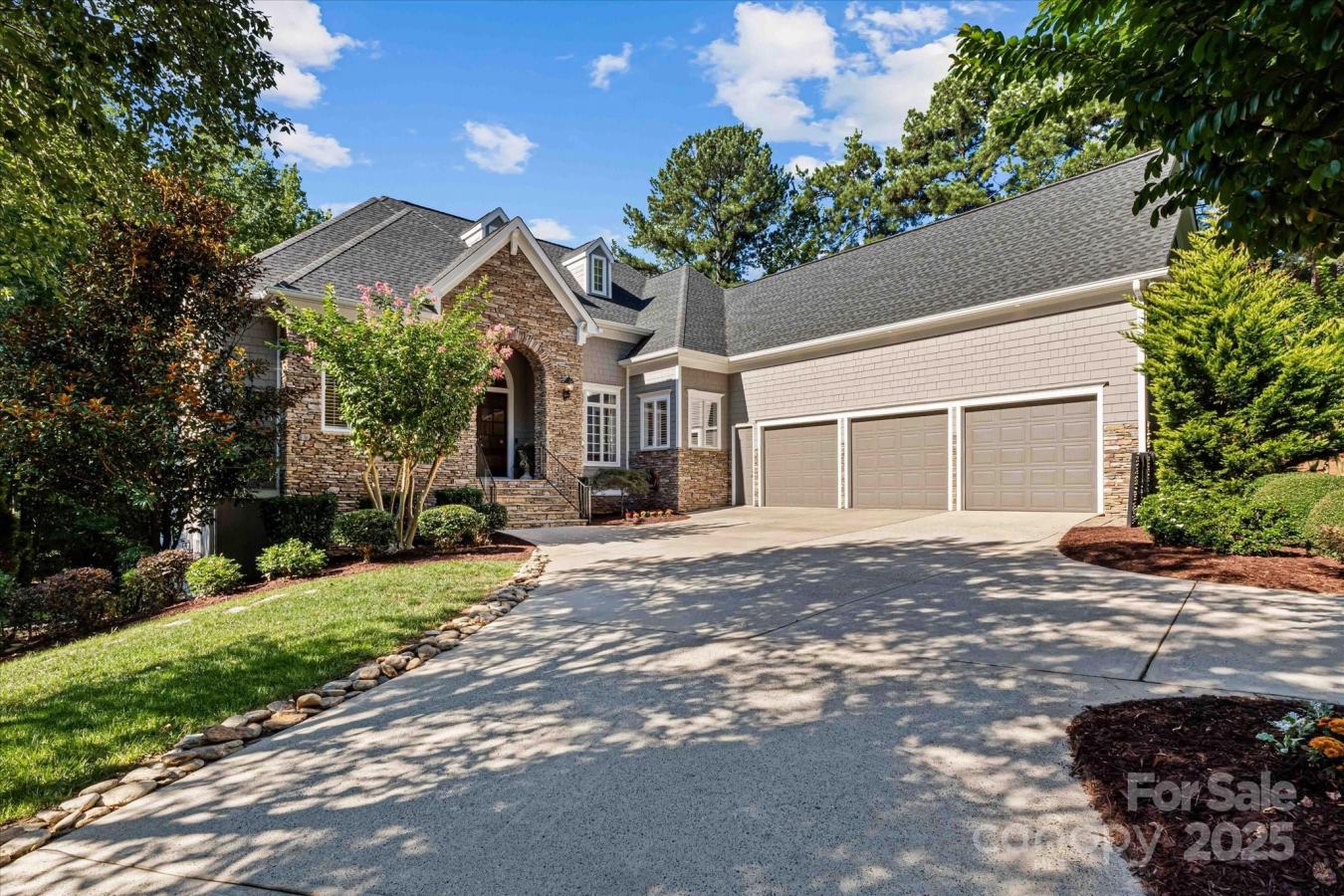 Mooresville, Iredell, 28117, United States, 4 Bedrooms Bedrooms, ,4 BathroomsBathrooms,Residential,For Sale,1946493