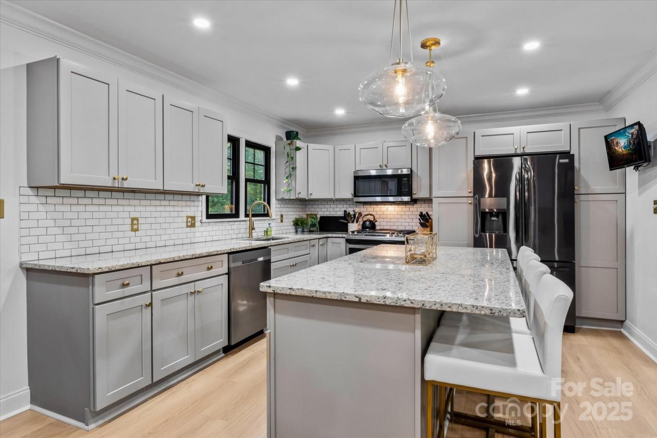 Mint Hill, Mecklenburg, 28227, United States, 5 Bedrooms Bedrooms, ,3 BathroomsBathrooms,Residential,For Sale,1946494