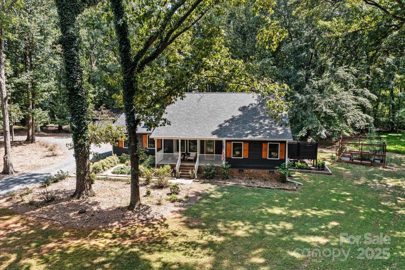 Mint Hill, Mecklenburg, 28227, United States, 5 Bedrooms Bedrooms, ,3 BathroomsBathrooms,Residential,For Sale,1946494